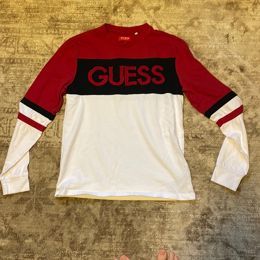 GUESS long sleeved shirt